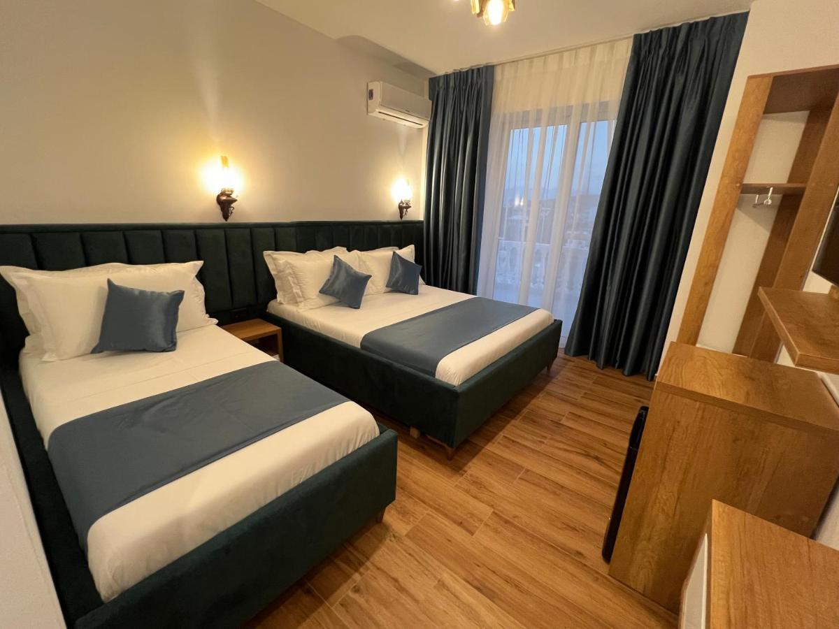 Illyrian Hotel Ксамил Екстериор снимка
