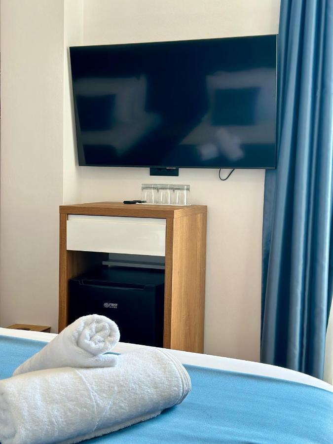 Illyrian Hotel Ксамил Екстериор снимка