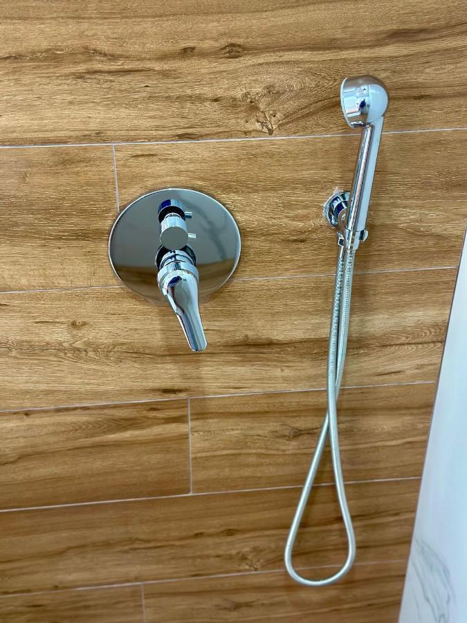 Illyrian Hotel Ксамил Екстериор снимка